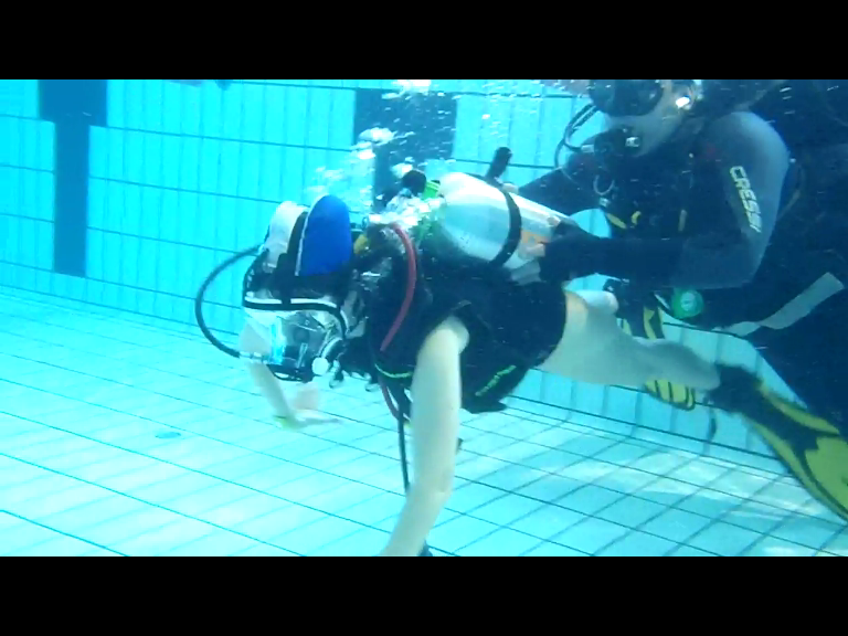 Bautizo de buceo con personas de Adacen